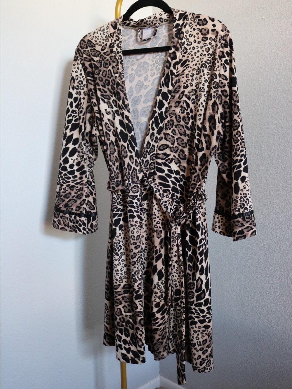 Linea Donatella Leopard Print Kimono Robe L/XL Y2K Satin Trim Soft Loungewear